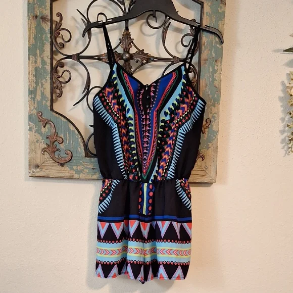 Blue and Black Geometric Romper. Size MEDIUM NWOT - Picture 1 of 12